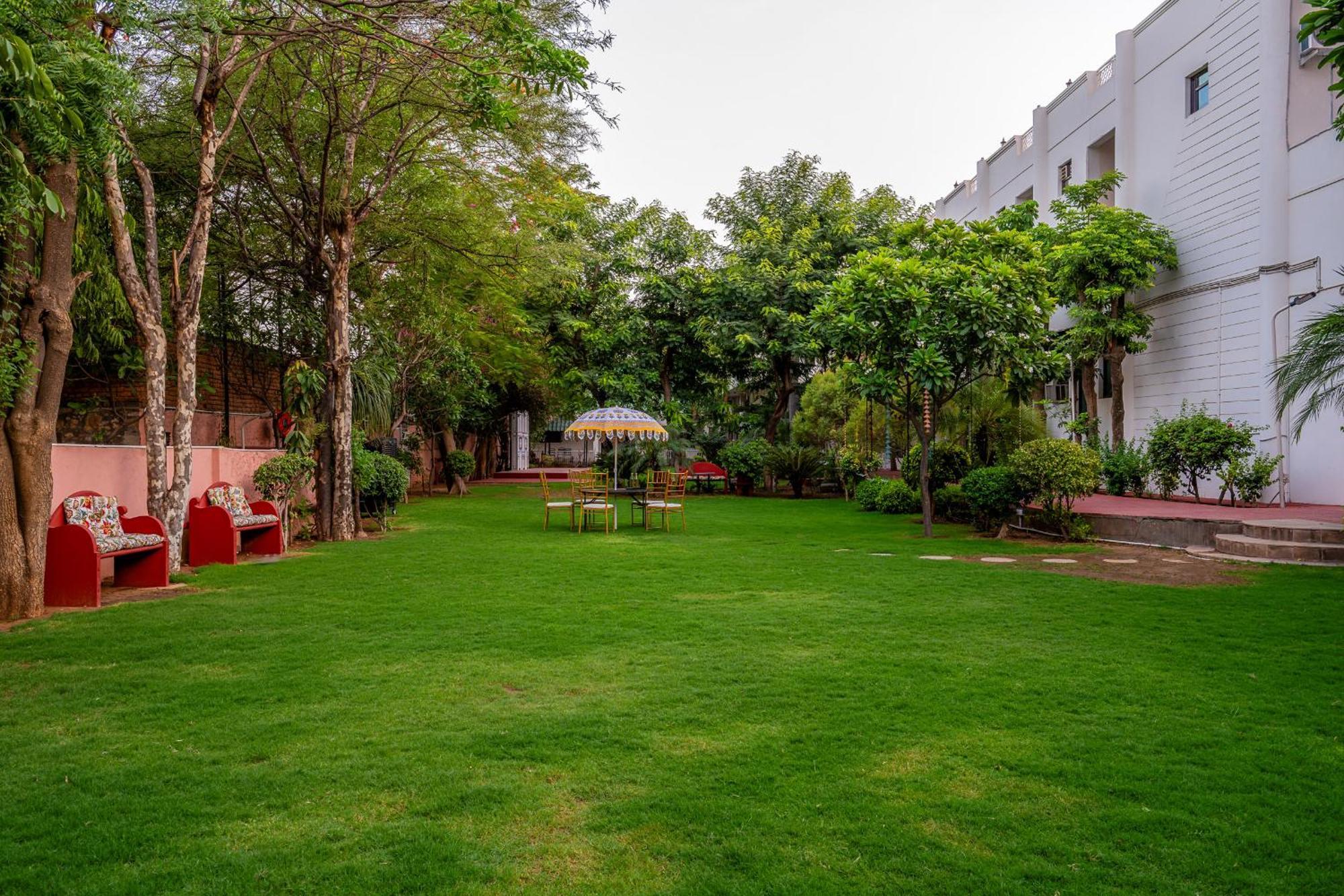 Nine Palms Resort Jaipur Eksteriør bilde